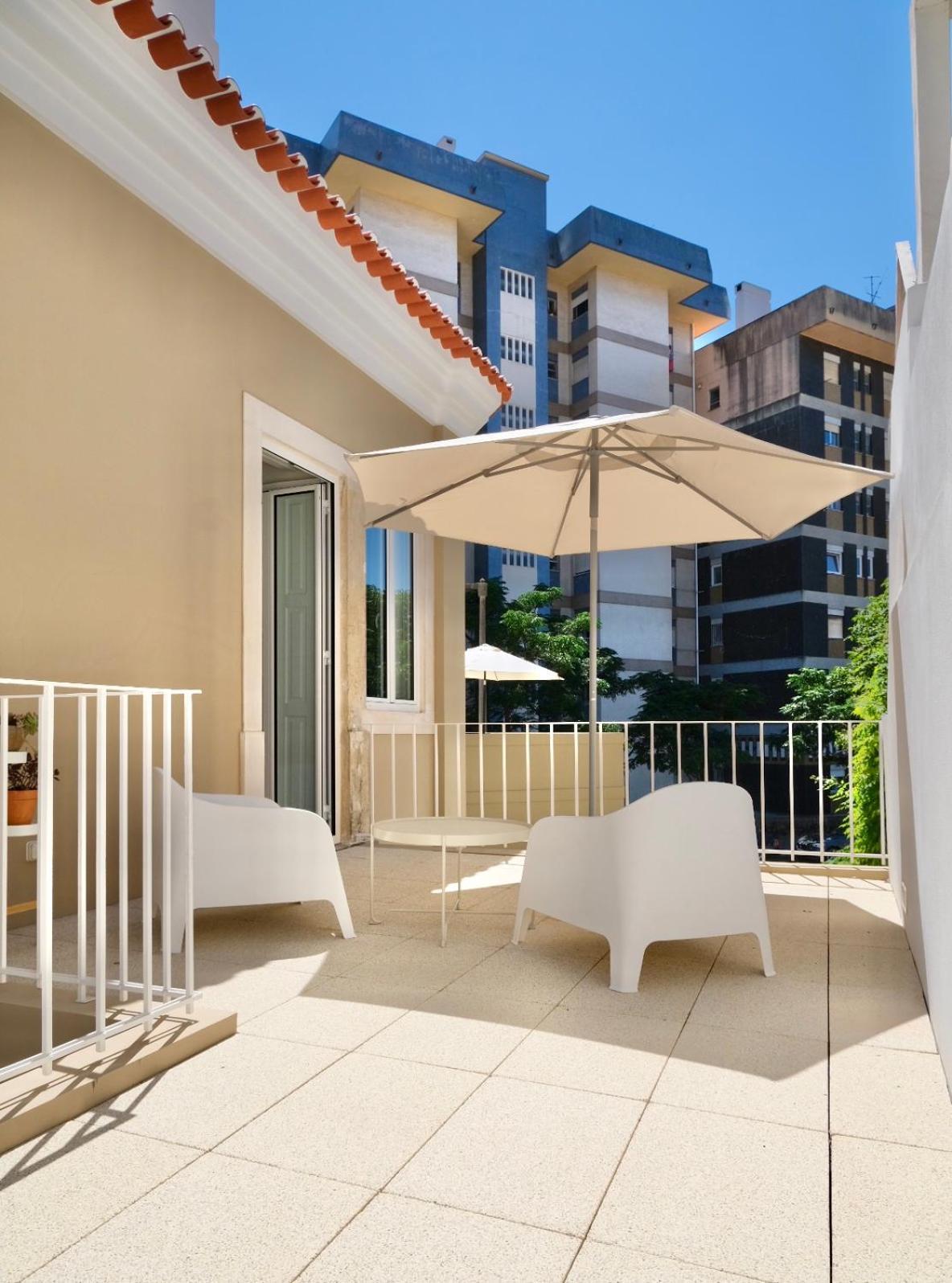 Vila Julieta Guesthouse Коимбра Екстериор снимка
