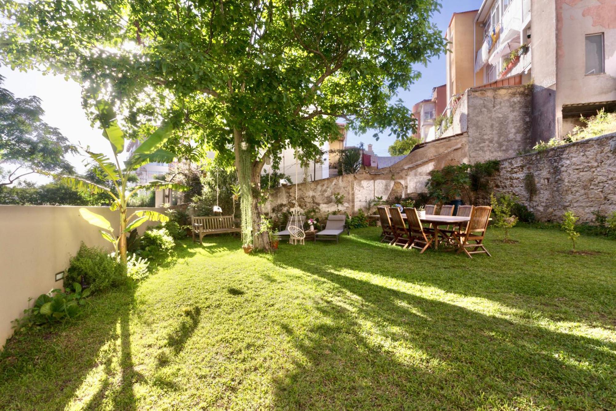 Vila Julieta Guesthouse Коимбра Екстериор снимка