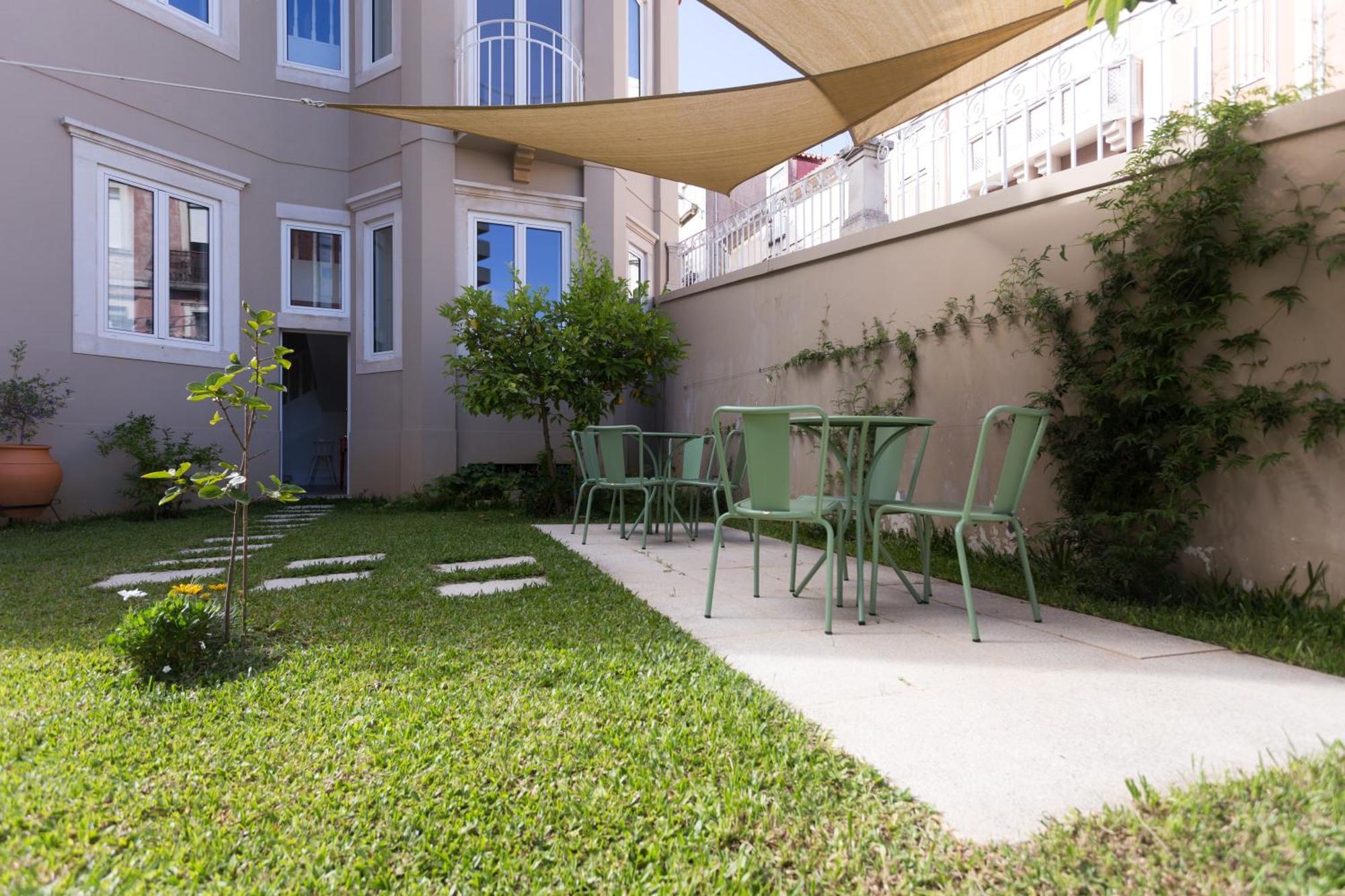 Vila Julieta Guesthouse Коимбра Екстериор снимка
